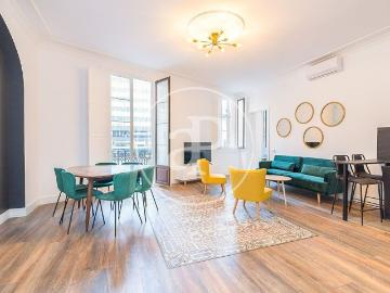 Piso de alto standing en alquiler en Barcelona, Cataluña