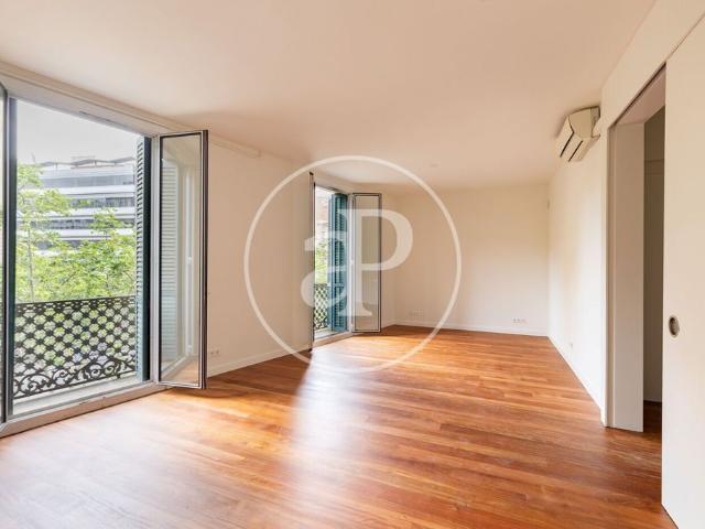 Piso de alto standing de 150 m2 en venta en Barcelona, España