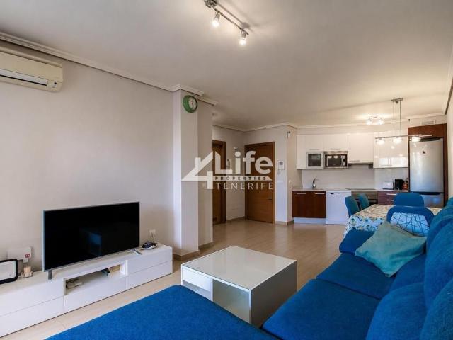 Piso de alto standing de 168 m2 en venta en El Médano, Canarias