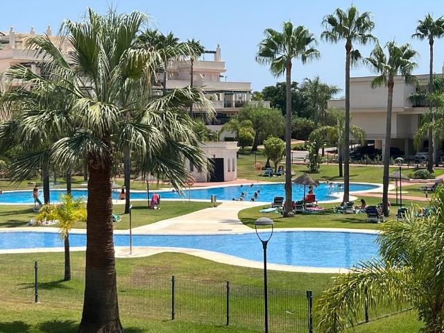Piso de alto standing de 160 m2 en alquiler en Nueva Andalucia, Andalucía