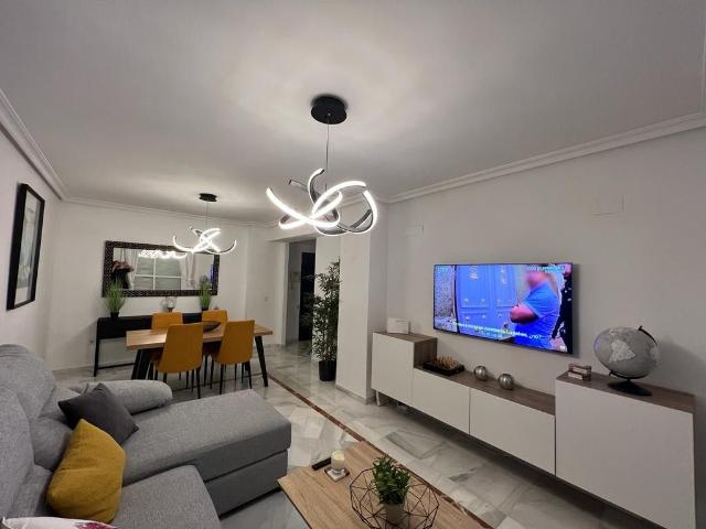 Piso de alto standing de 160 m2 en alquiler en Nueva Andalucia, España