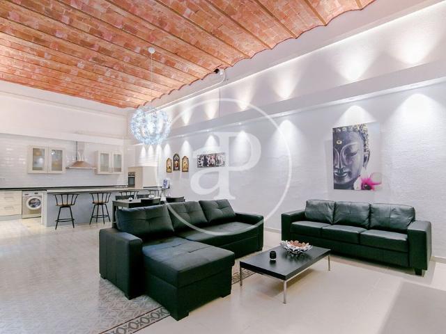 Piso de alto standing de 160 m2 en alquiler en Barcelona, Cataluña