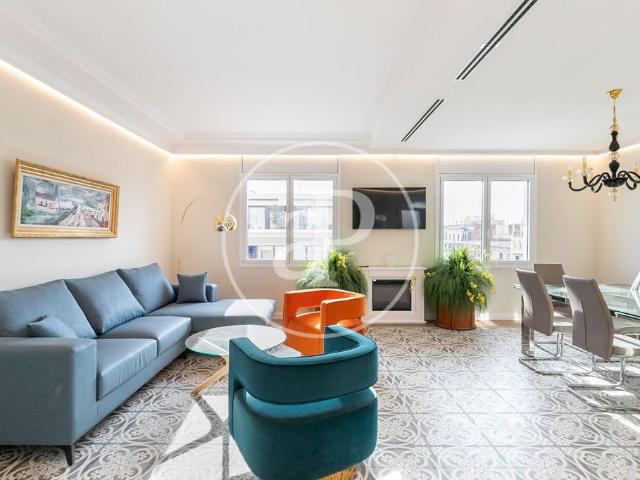 Piso de alto standing de 163 m2 en venta en Barcelona, Cataluña