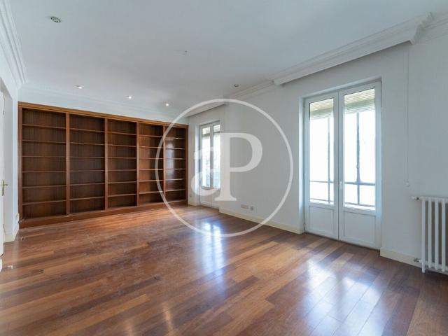Piso de alto standing de 171 m2 en alquiler en Madrid, Comunidad de Madrid
