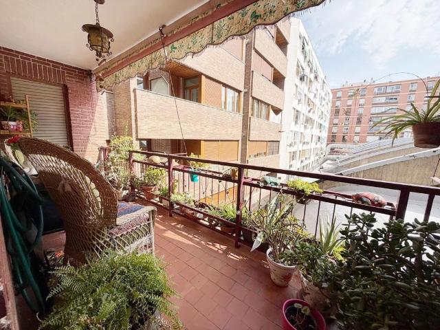 Piso de alto standing de 184 m2 en venta en Madrid, España