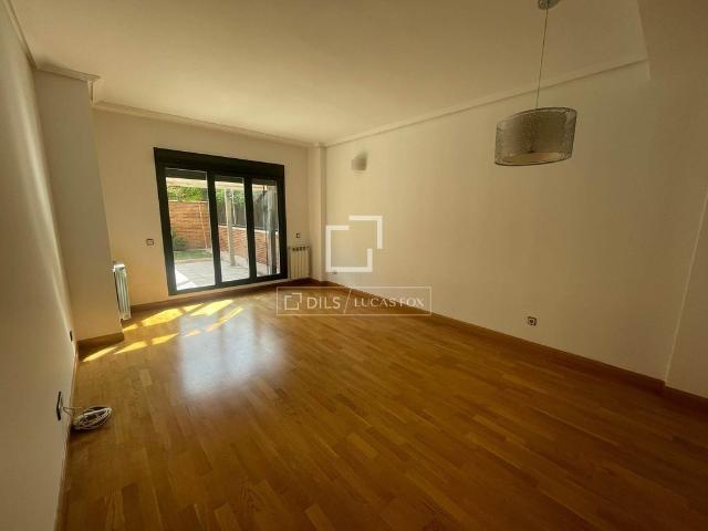 Piso de alto standing de 180 m2 en alquiler en PAU de Sanchinarro, Chamartín, Comunidad de Madrid