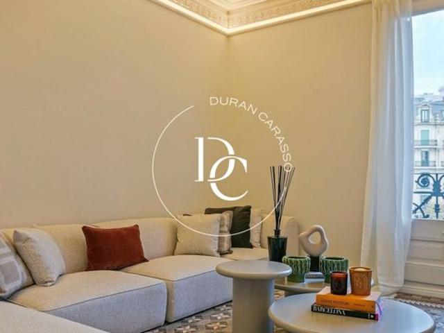 Piso de alto standing de 199 m2 en venta en Barcelona, Cataluña
