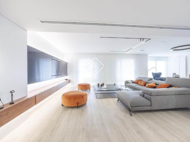Piso de alto standing de 208 m2 en venta en Valencia, España