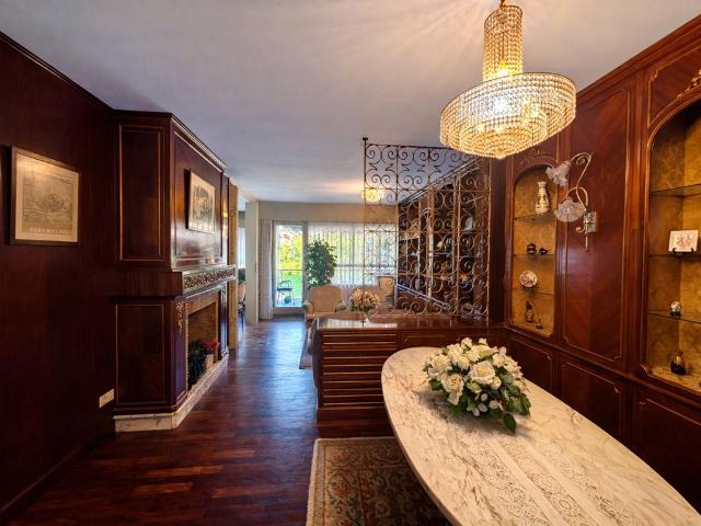 Piso de alto standing de 203 m2 en venta en Paseo de Pamplona, Zaragoza, Aragón