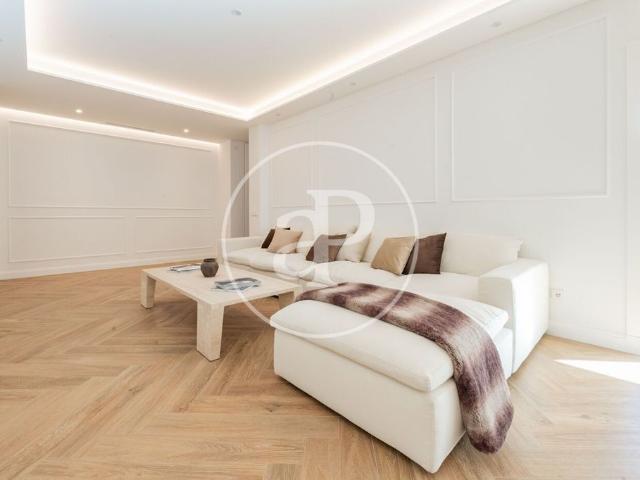 Piso de alto standing de 213 m2 en venta en Madrid, Comunidad de Madrid