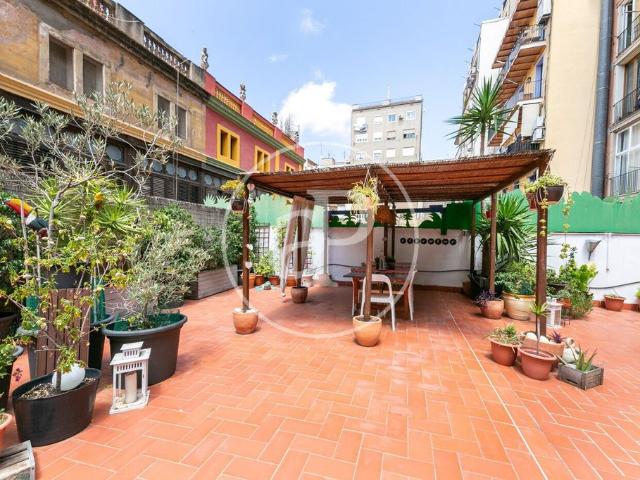 Piso de alto standing de 213 m2 en venta en Barcelona, España