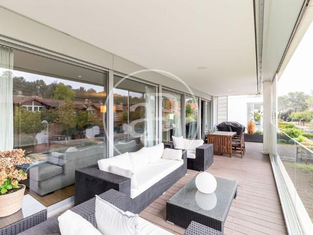 Piso de alto standing de 213 m2 en venta en Sant Cugat, Cataluña