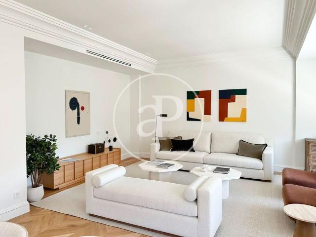 Piso de alto standing de 226 m2 en venta en Madrid, Comunidad de Madrid