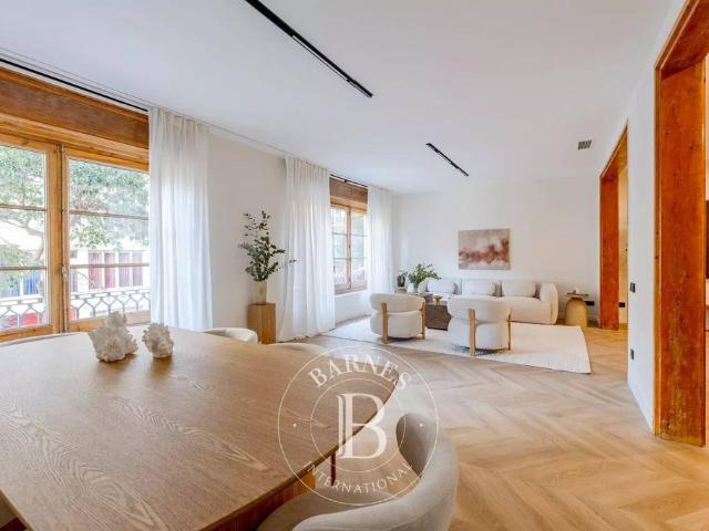 Piso de alto standing de 228 m2 en venta en Barcelona, Cataluña