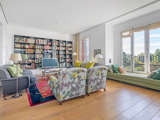 Piso de alto standing de 221 m2 en alquiler en Madrid, Comunidad de Madrid