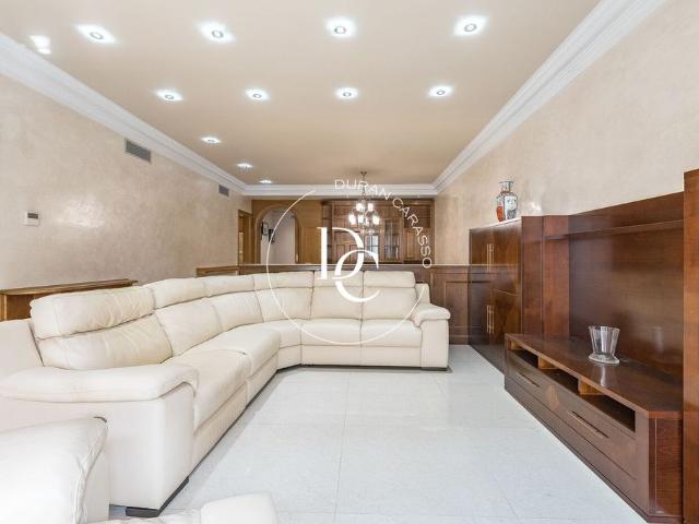 Piso de alto standing de 221 m2 en venta en Barcelona, España