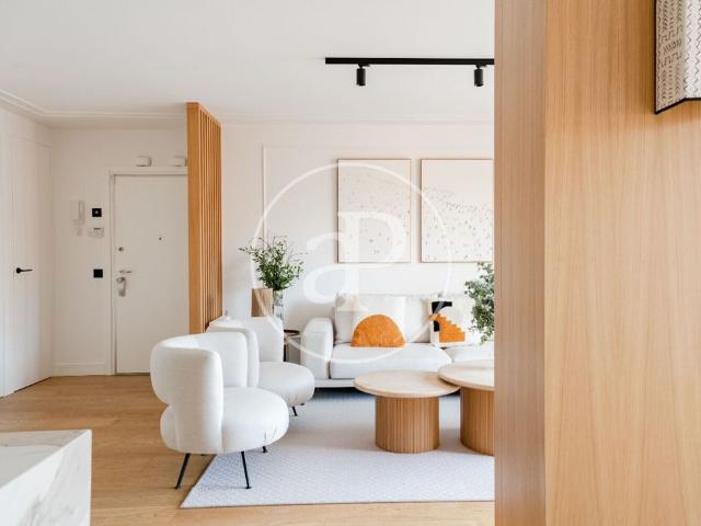 Piso de alto standing de 260 m2 en venta en Madrid, Comunidad de Madrid