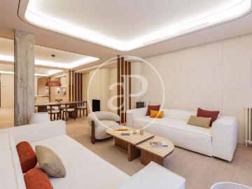 Piso de alto standing de 286 m2 en venta en Madrid, Comunidad de Madrid