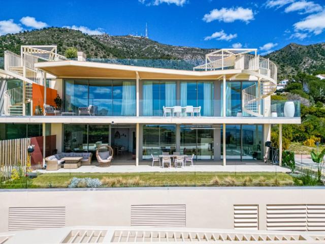 Piso de alto standing de 312 m2 en venta en Fuengirola, España