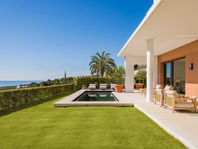 Piso de alto standing de 322 m2 en venta en Marbella, España
