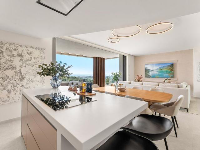 Piso de alto standing de 334 m2 en venta en Benahavís, Andalucía