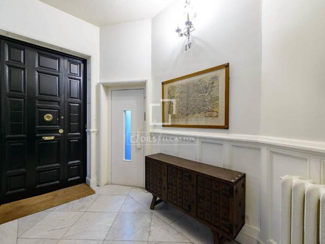Piso de alto standing de 342 m2 en venta en Madrid, Comunidad de Madrid