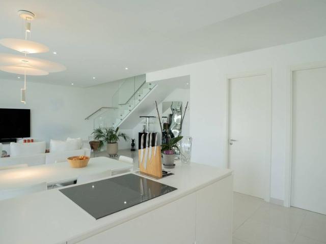 Piso de alto standing de 343 m2 en venta en Estepona, España