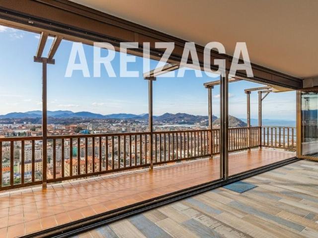 Piso de alto standing de 423 m2 en venta en San Sebastián, España