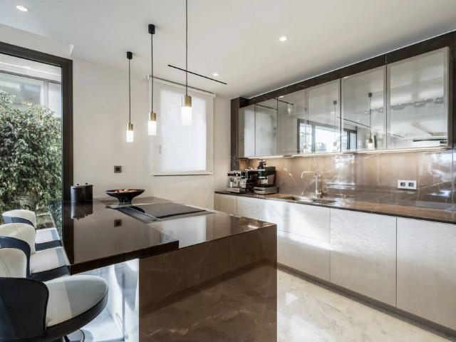 Piso de alto standing de 472 m2 en venta en The Golden Mile, España