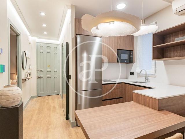 Piso de alto standing de 48 m2 en venta en Madrid, España