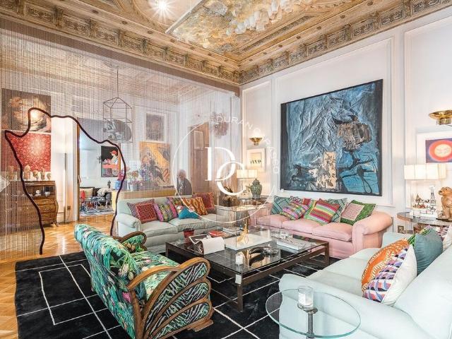 Piso de alto standing de 533 m2 en venta en Barcelona, España