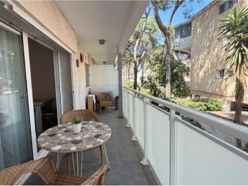 Piso de alto standing de 66 m2 en alquiler en Castelldefels, Cataluña