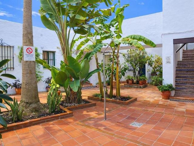 Piso de alto standing de 66 m2 en venta en Chiclana de la Frontera, Andalucía