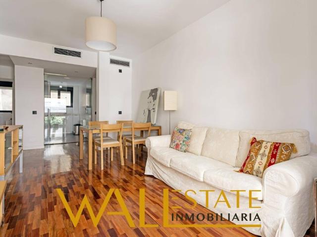 Piso de alto standing de 80 m2 en venta en Madrid, España