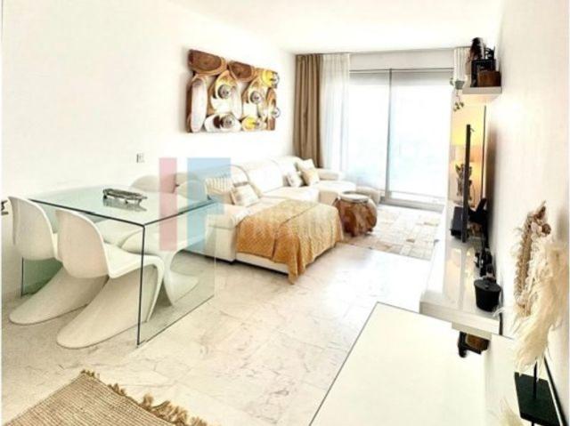Piso de alto standing de 80 m2 en venta en San Juan Bautista, España