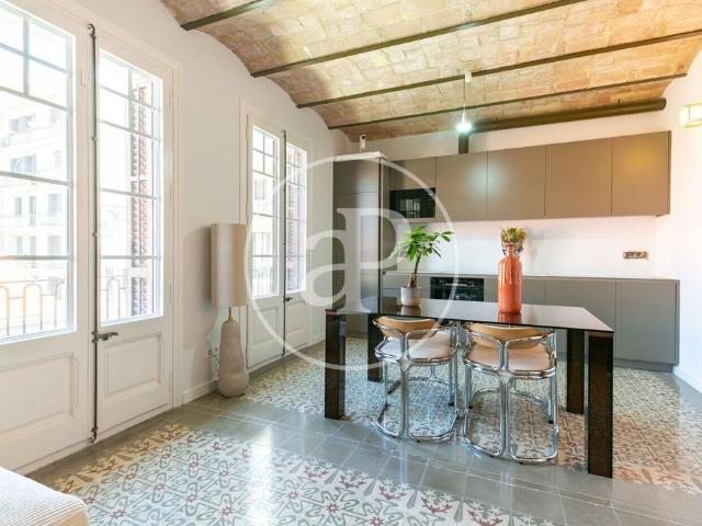 Piso de alto standing de 83 m2 en venta en Barcelona, España