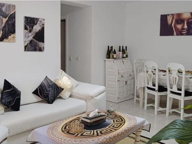 Piso de alto standing de 84 m2 en venta en Playa de la Fontanilla, Marbella, Málaga, Andalucía