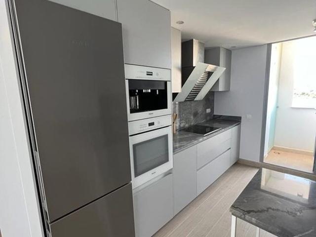 Piso de alto standing de 90 m2 en venta en Calpe, España