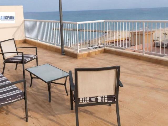 Piso de alto standing de 90 m2 en venta en Campello, España