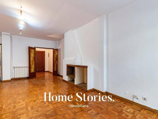 Piso de alto standing de 90 m2 en venta en Barcelona, Cataluña