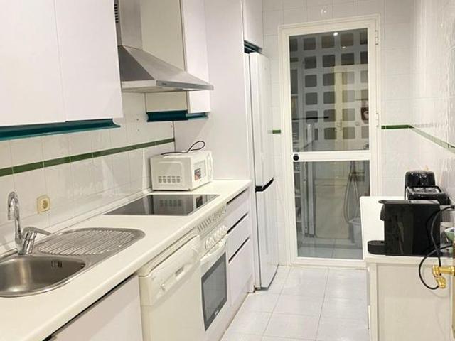Piso de alto standing de 92 m2 en alquiler en The Golden Mile, Marbella, Andalucía
