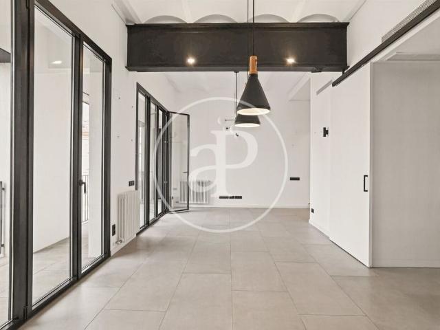 Piso de alto standing de 92 m2 en venta en Barcelona, España