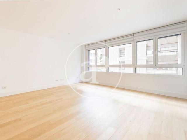 Piso de alto standing de 93 m2 en venta en Madrid, España