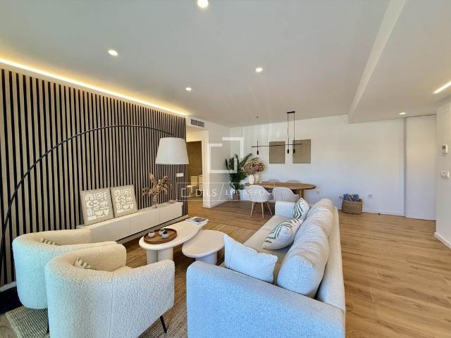 Piso de alto standing de 95 m2 en venta en Alicante, España
