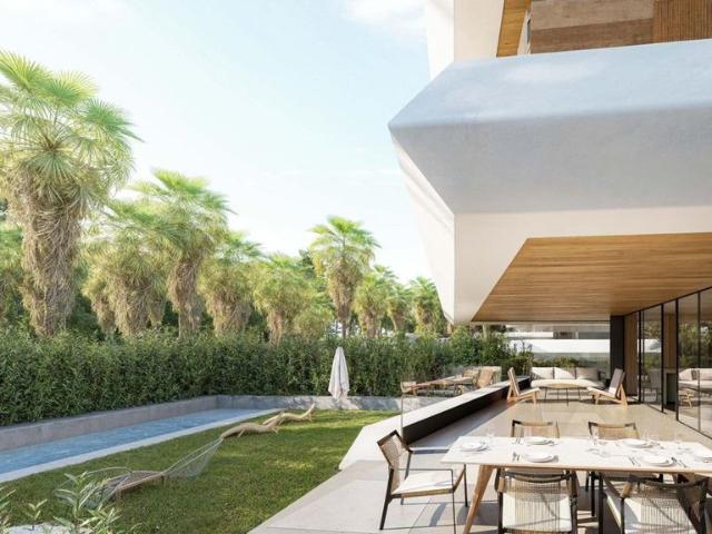 Piso de alto standing de 95 m2 en venta en Estepona, Andalucía