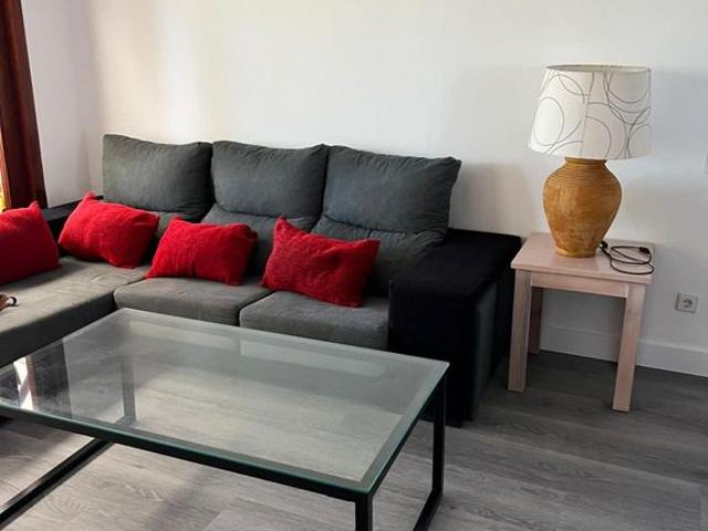 Piso de alto standing de 95 m2 en venta en Puerto Banús, España