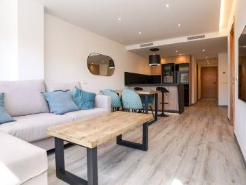 Piso de alto standing de 98 m2 en venta en Estepona, España
