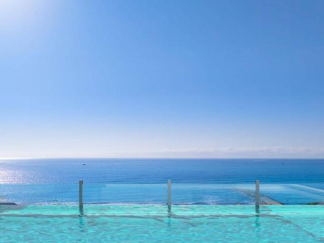 Piso de alto standing de 98 m2 en venta en Fuengirola, España