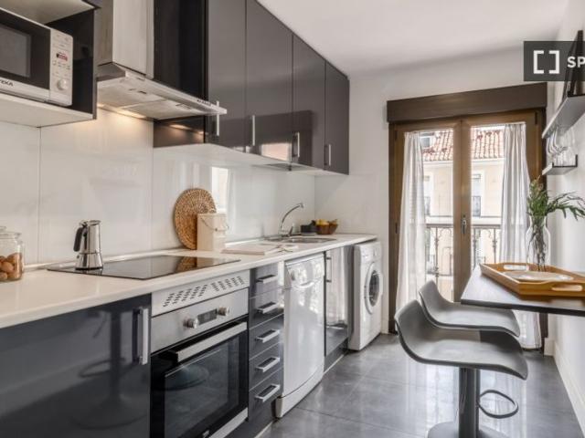 Piso de alto standing de 99 m2 en alquiler en Madrid, España