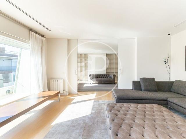Piso exclusivo de 375 m2 en alquiler en Barcelona, España
